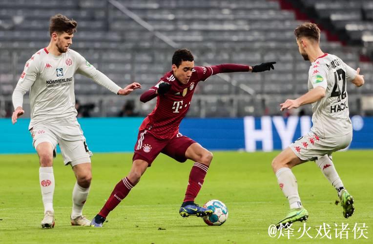 战绩碾压！拜仁主场对美因茨8连胜，得失球40-7